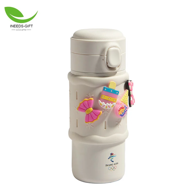 Botella de agua aislada para niños